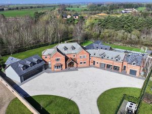 Photo 45- click for photo gallery